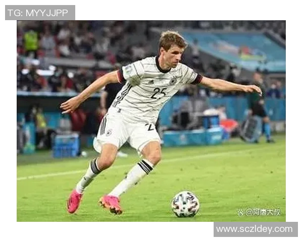 穆勒足球卡片收藏价值与历史回顾：揭开传奇球星背后的故事